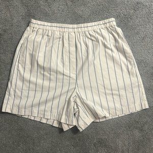 Aritzia Wilfred Free BREEZE 5" SHORT
